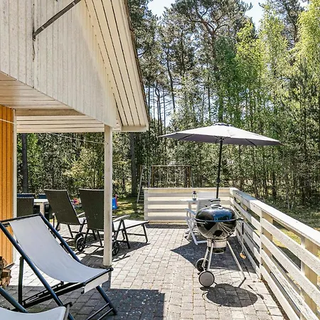 بيت للعطل 3 Bedroom Gorgeous In Aakirkeby